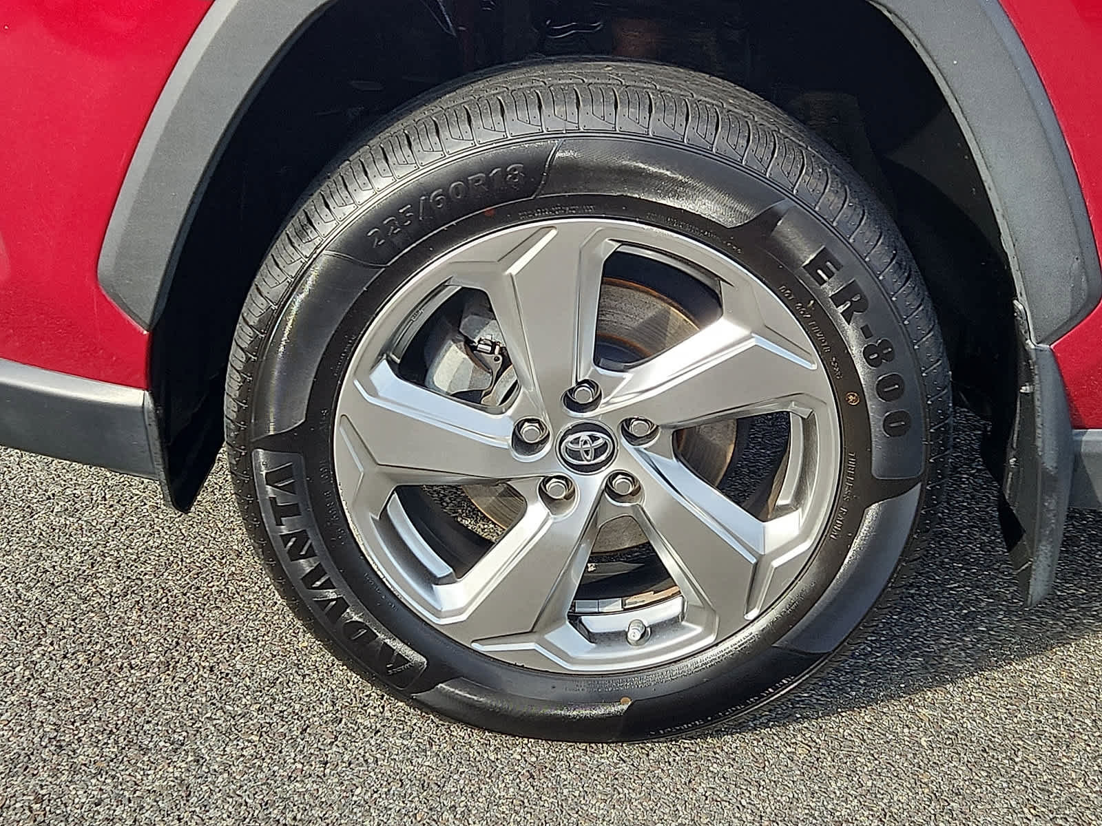 Used 2019 Toyota RAV4 Limited image 9