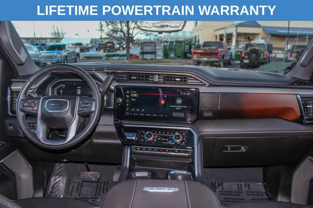 Used 2024 GMC Sierra 3500 Denali w/ Denali Reserve Package AWD/4WD image 16