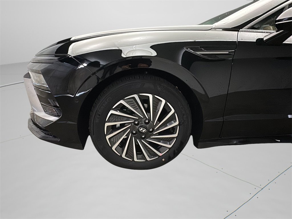 New 2026 Hyundai Sonata Limited image 3