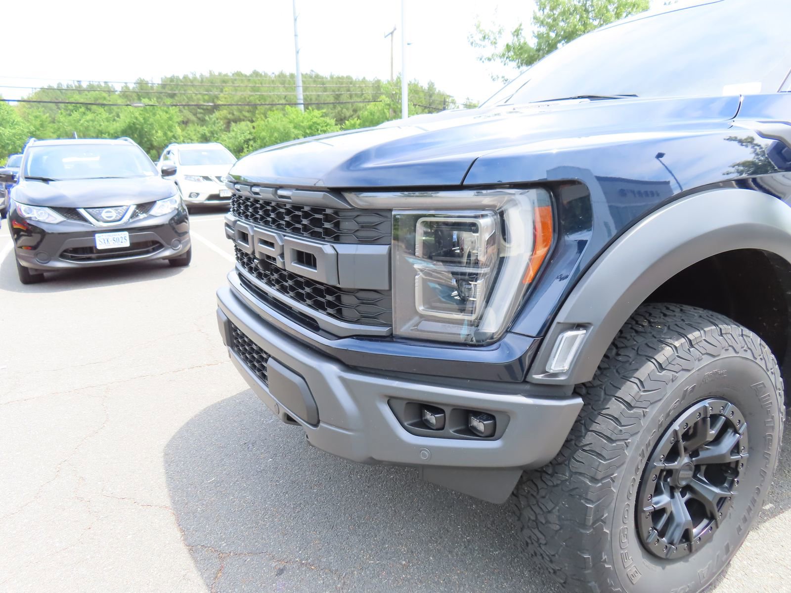 Used 2023 Ford F150 Raptor w/ Raptor 37 Performance Package AWD/4WD image 9