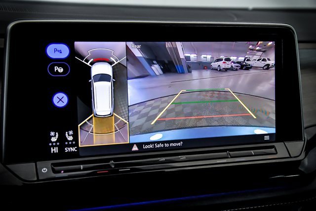 Certified 2025 Volkswagen Atlas SEL Premium R-Line image 14