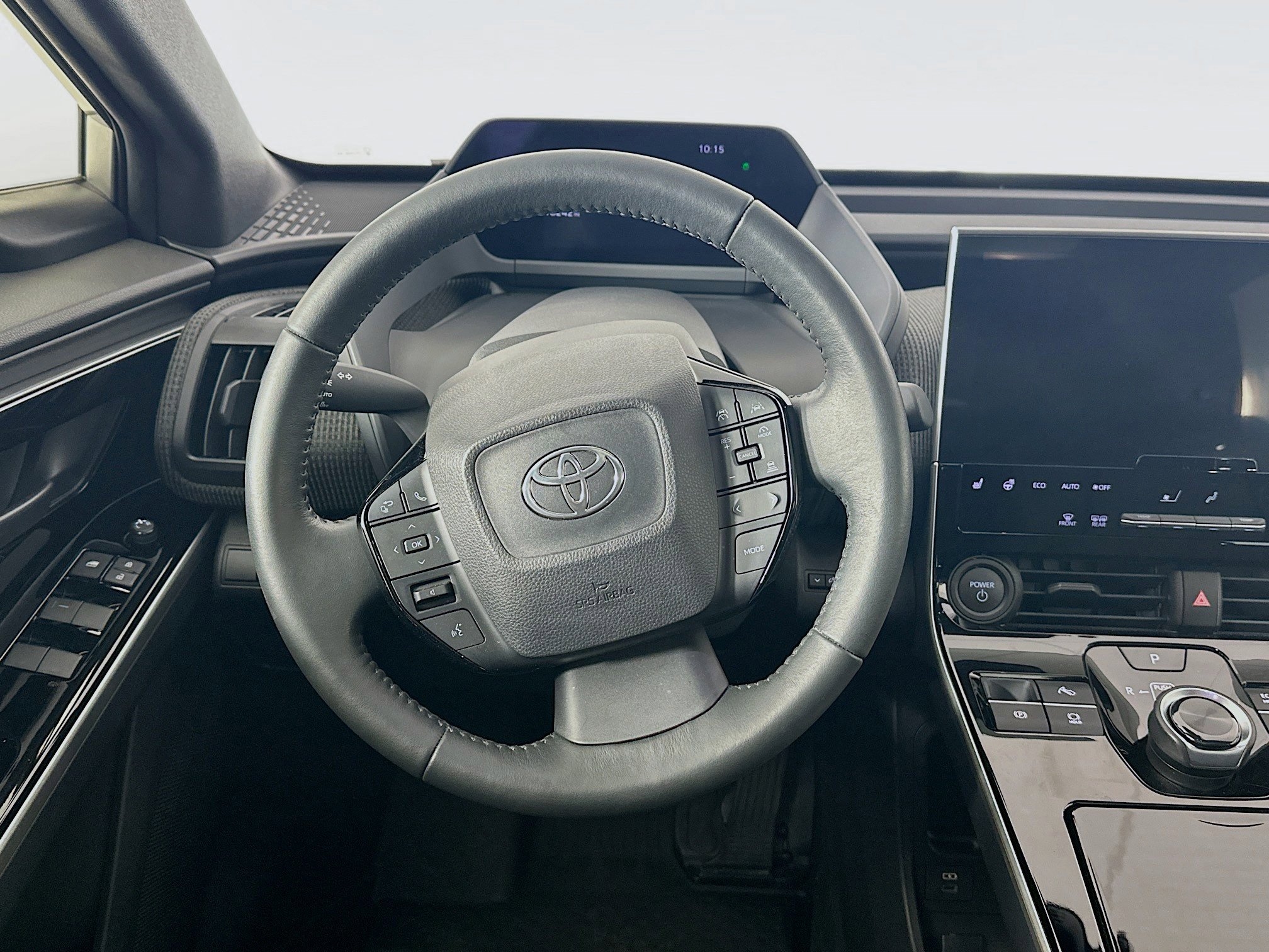 Used 2023 Toyota bZ4X XLE w/ Weather Package FWD image 18