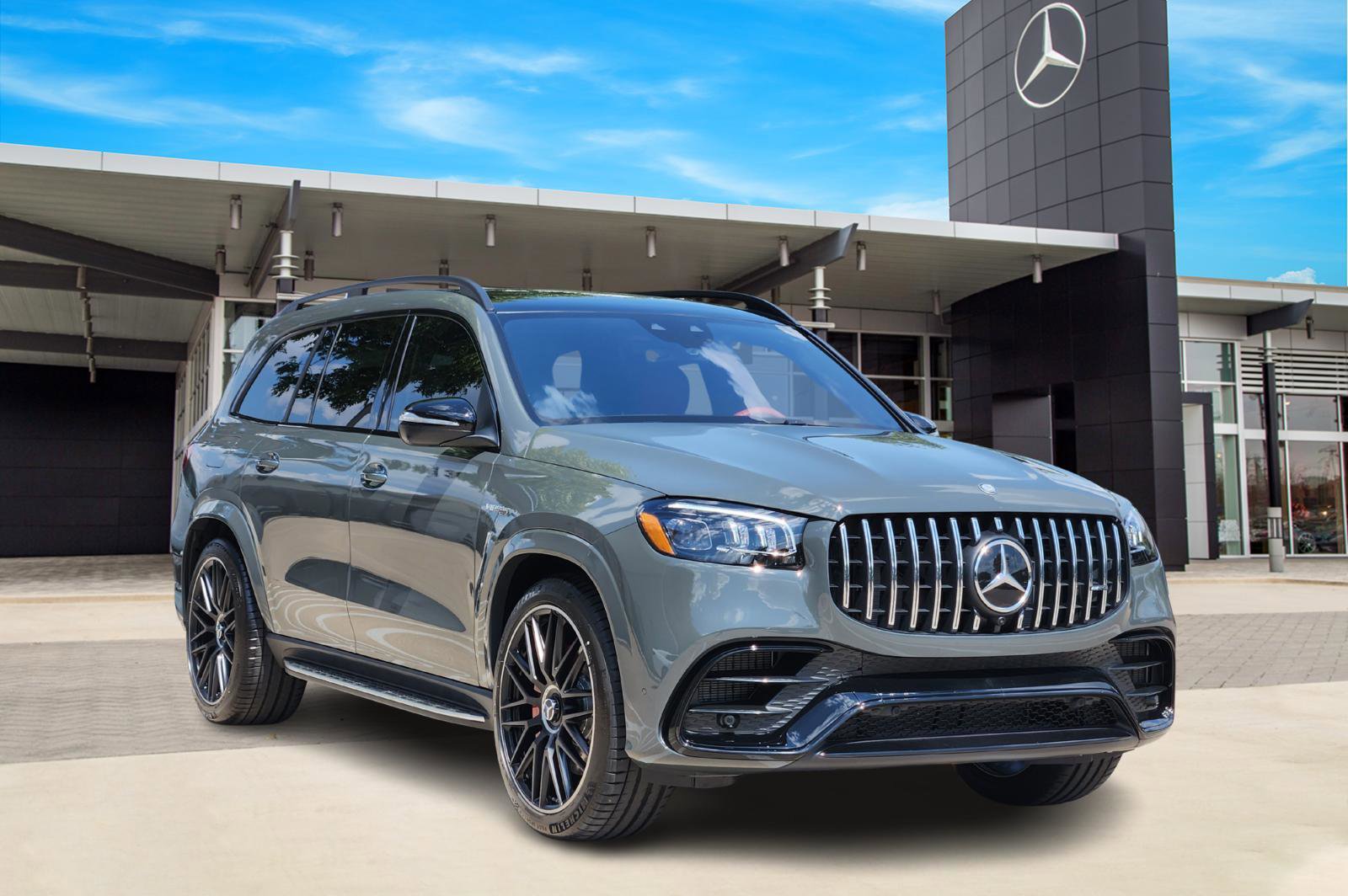 New 2026 Mercedes-Benz GLS 63 AMG 4MATIC image 2