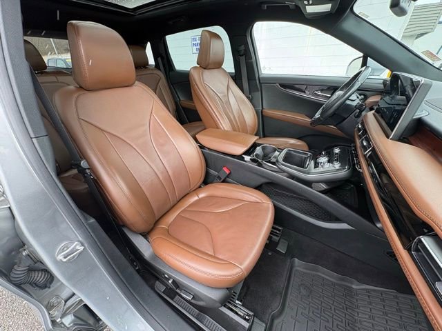 Used 2023 Lincoln Nautilus Reserve image 32