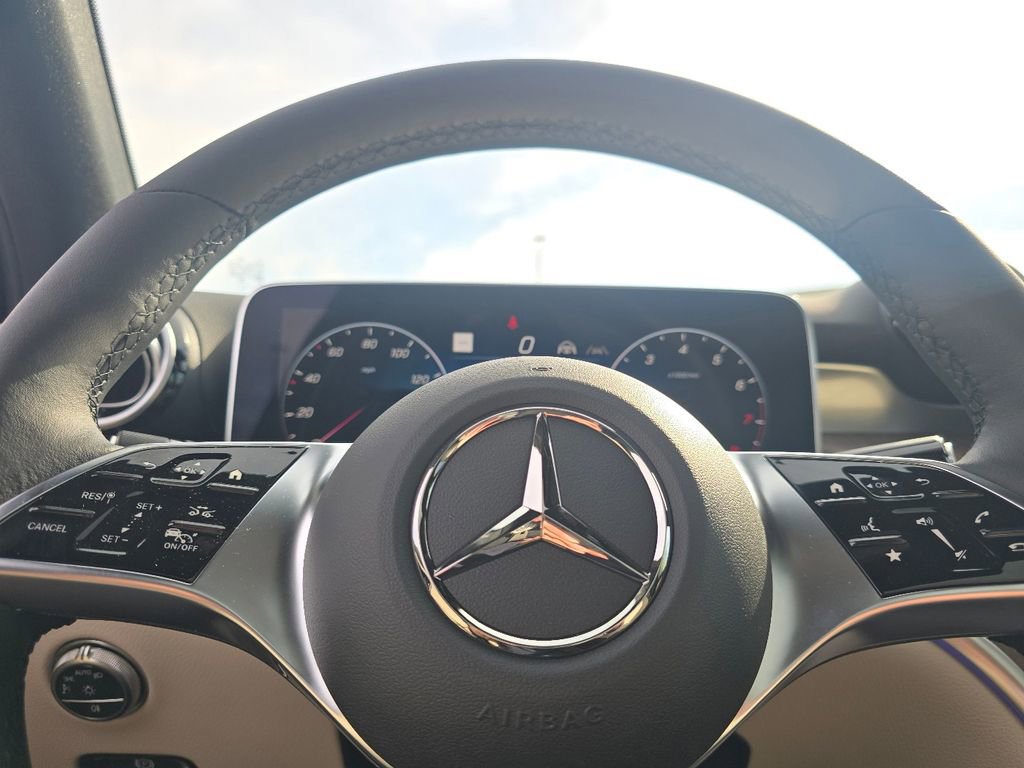 New 2026 Mercedes-Benz GLC 300 4MATIC image 29