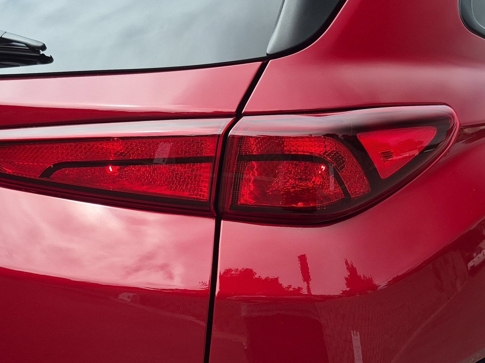 Used 2023 Hyundai Kona SEL FWD image 11