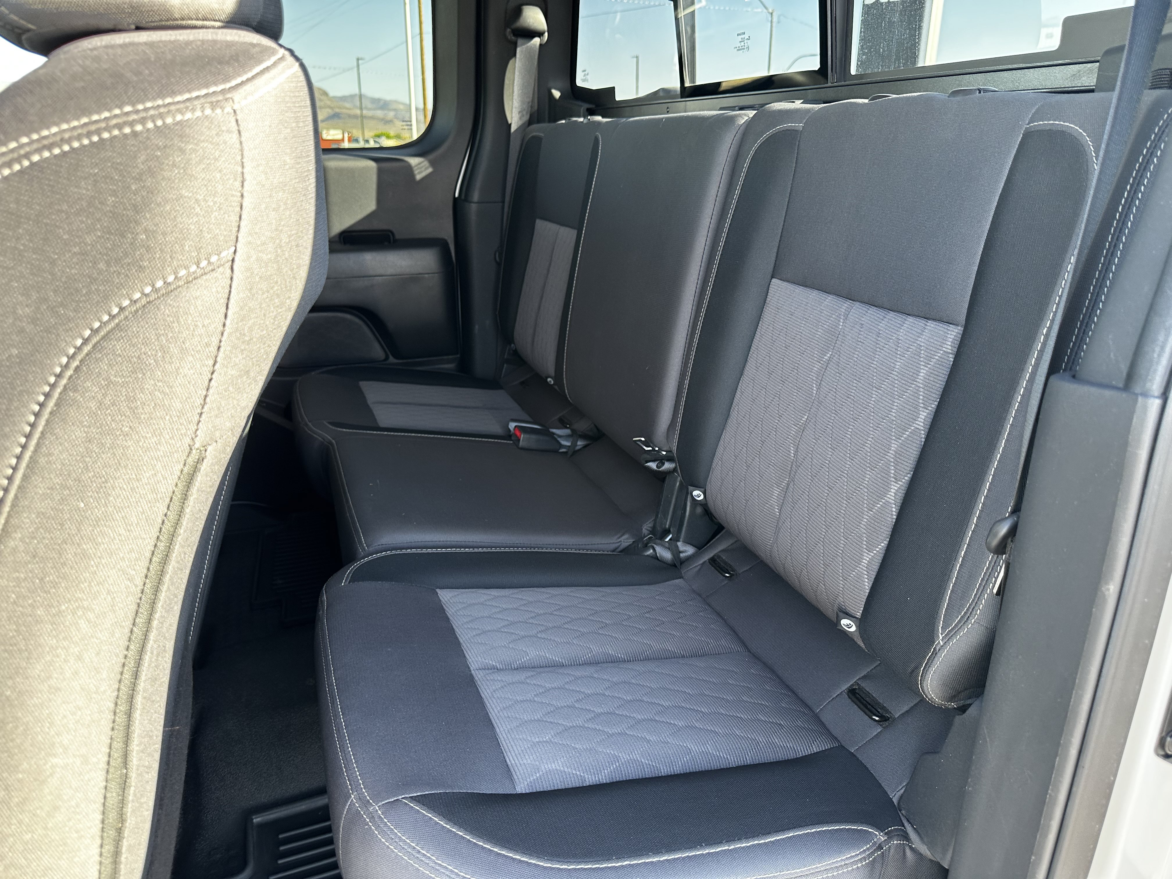 Used 2023 Nissan Titan S RWD image 15