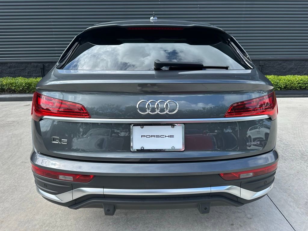 Used 2021 Audi Q5 Prestige w/ Prestige Package AWD/4WD image 12