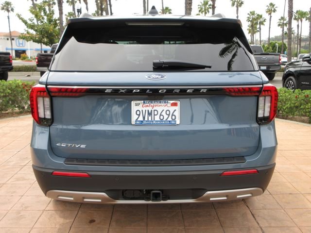 Certified 2025 Ford Explorer Active w/ Active Comfort Package image 3