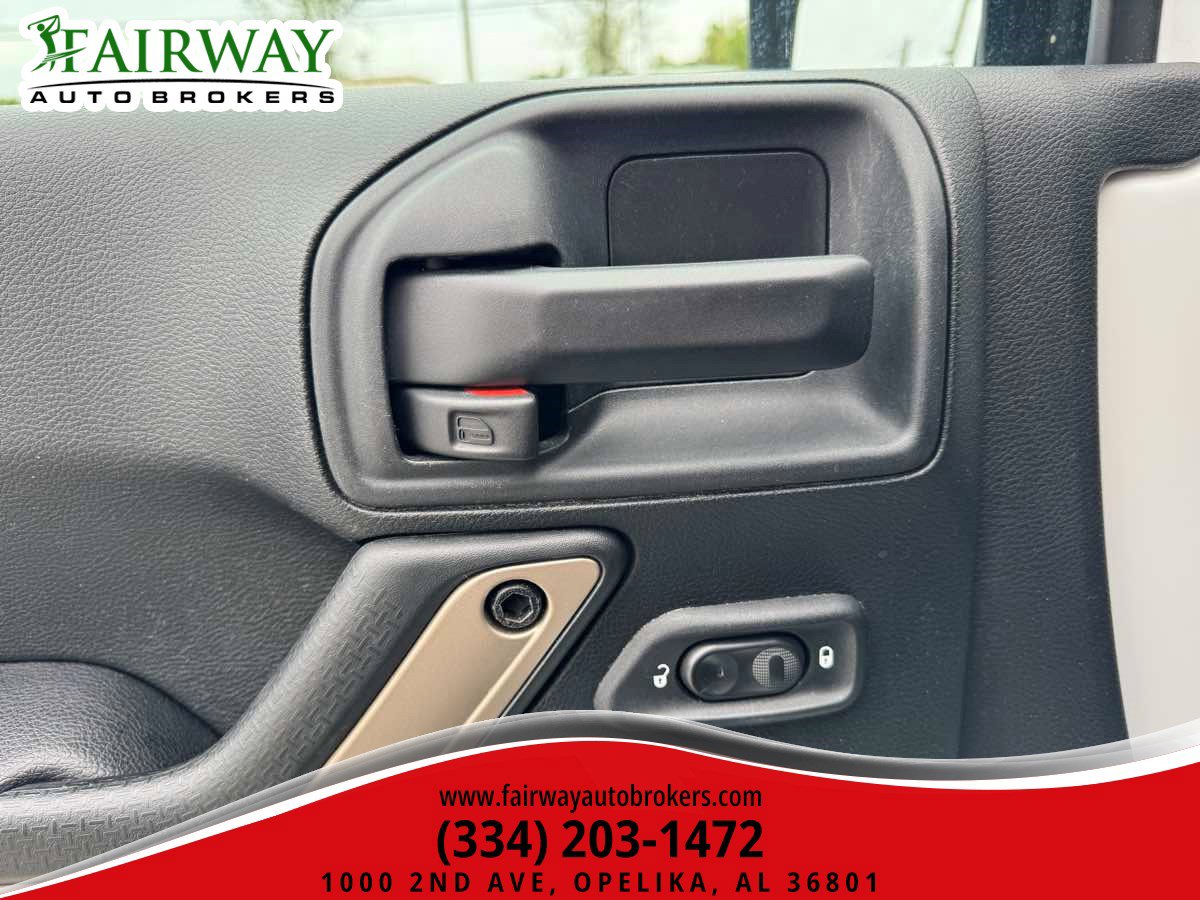 Used 2016 Jeep Wrangler Unlimited Sahara image 15