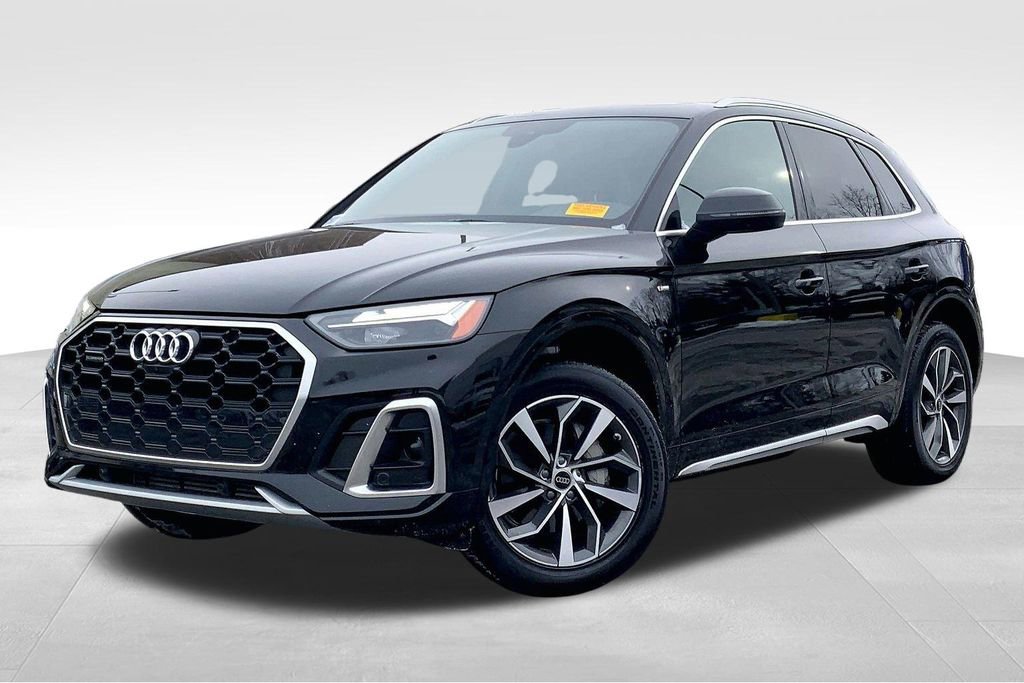 Used 2024 Audi Q5 2.0T Premium Plus w/ Premium Plus Package image 2