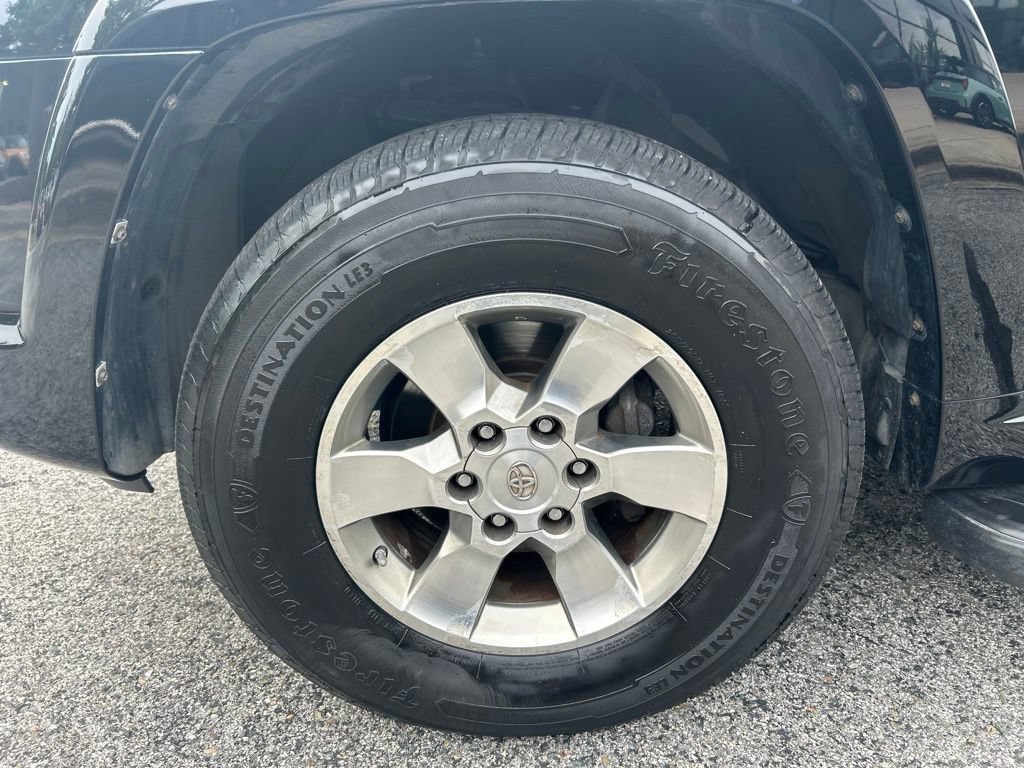 Used 2011 Toyota 4Runner SR5 AWD/4WD image 19