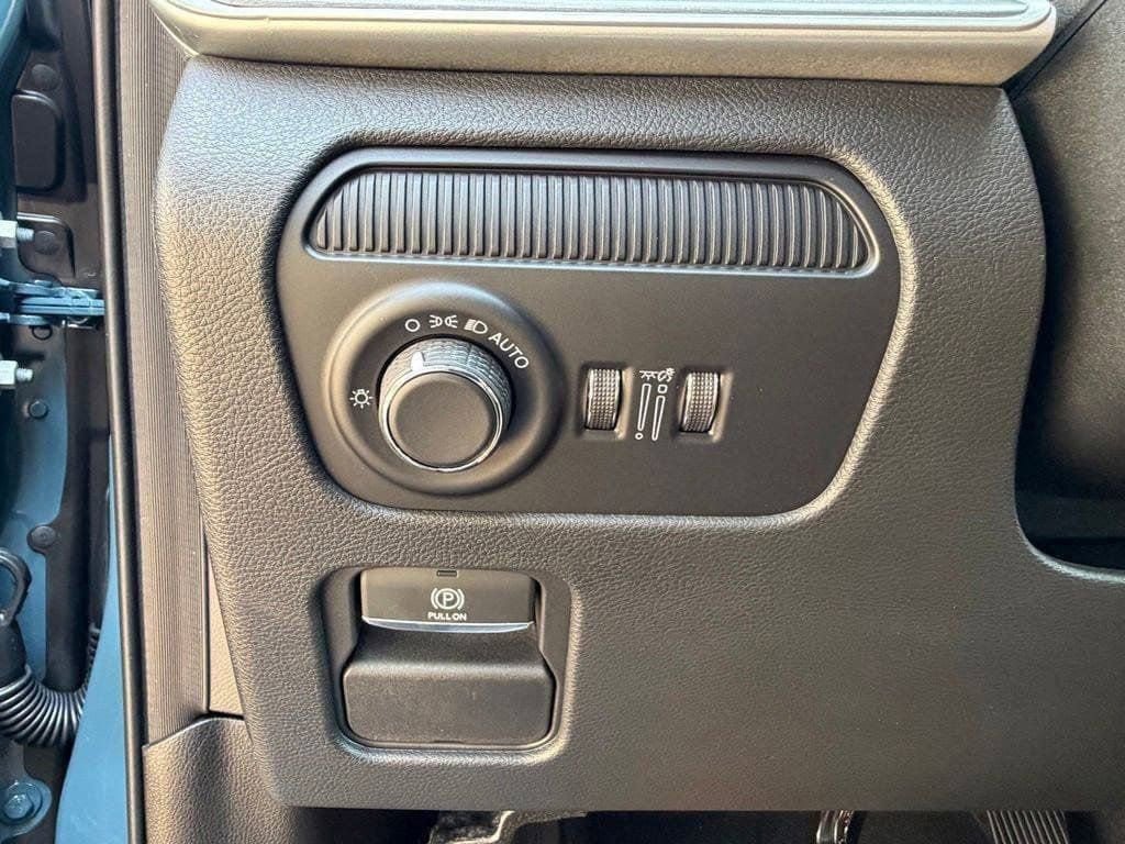 New 2026 Jeep Grand Wagoneer Limited AWD/4WD image 24