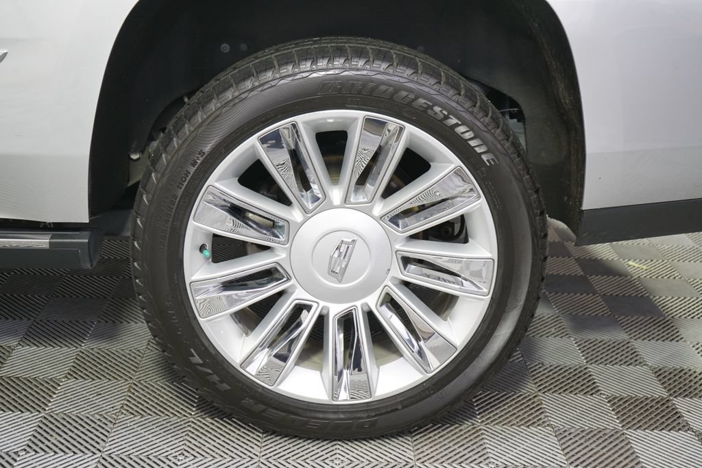 Used 2020 Cadillac Escalade Platinum AWD/4WD image 20