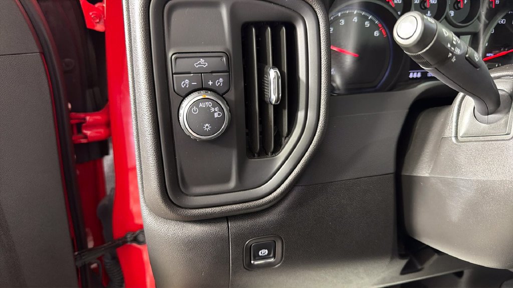 Certified 2025 Chevrolet Silverado 1500 Custom RWD image 25