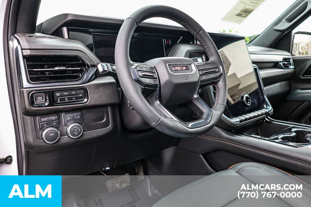 Used 2025 GMC Yukon XL AT4 w/ AT4 Premium Package AWD/4WD image 29