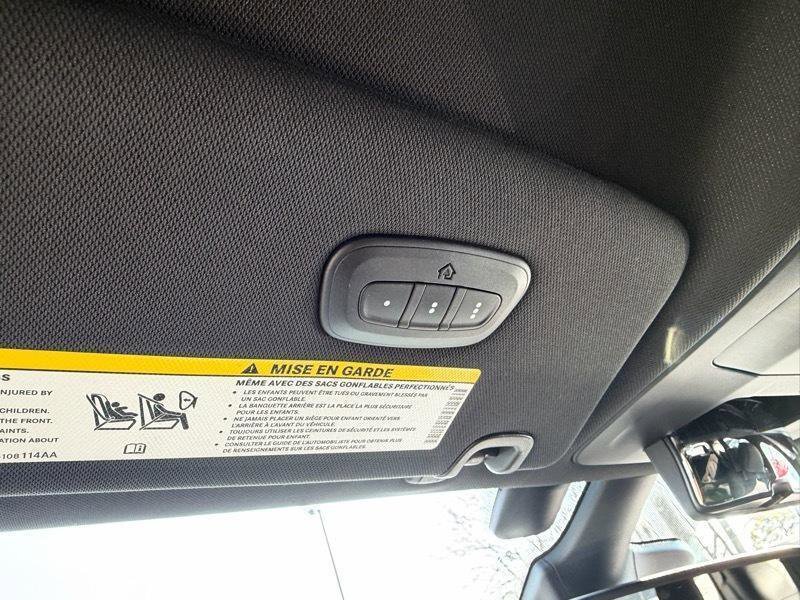 Used 2021 Chrysler Pacifica Touring w/ Uconnect Theater Family Group image 64