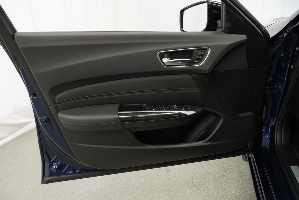 Used 2020 Acura TLX w/ Technology Package FWD image 40