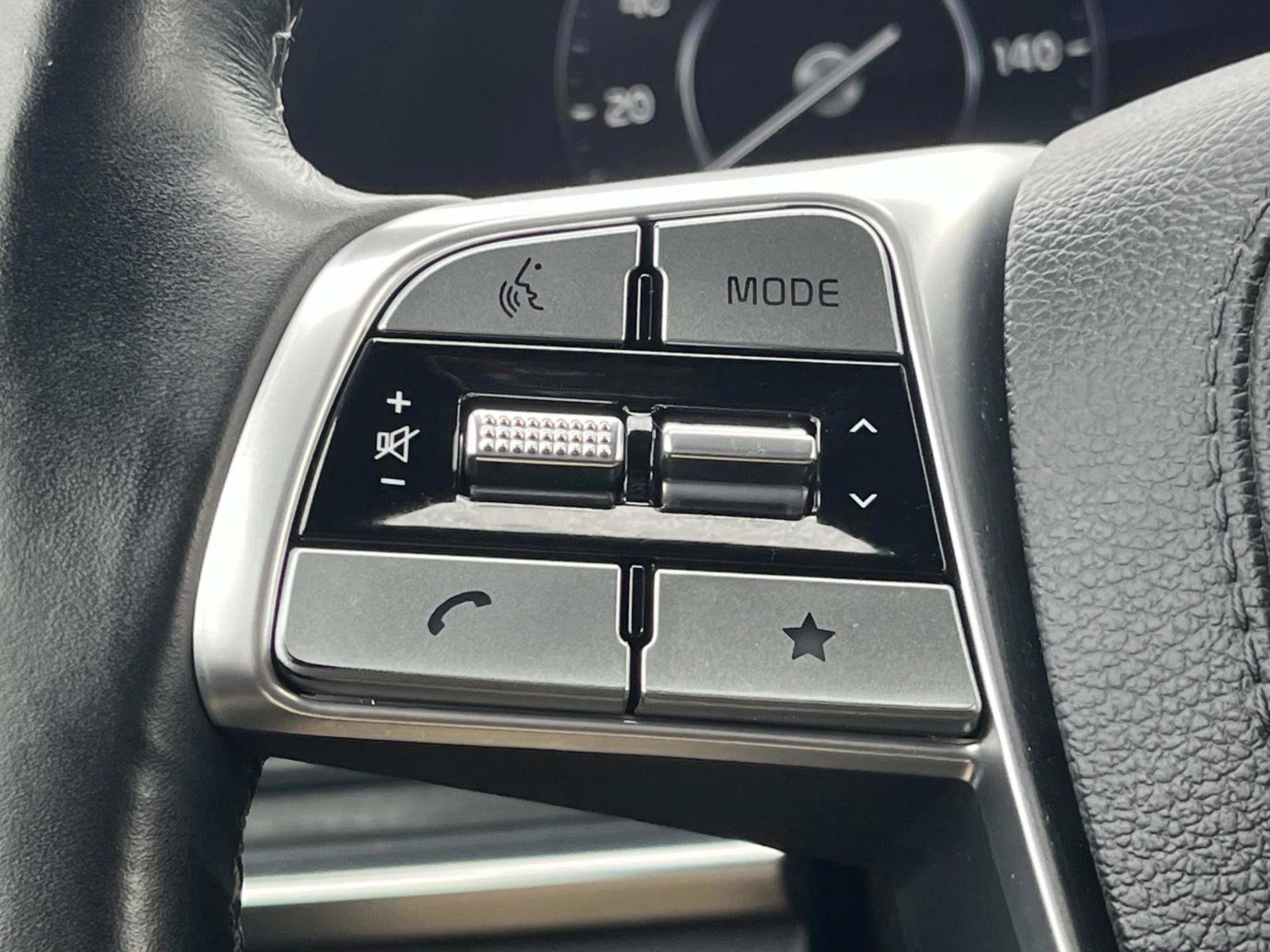 Used 2023 Kia Telluride SX X-Line image 39