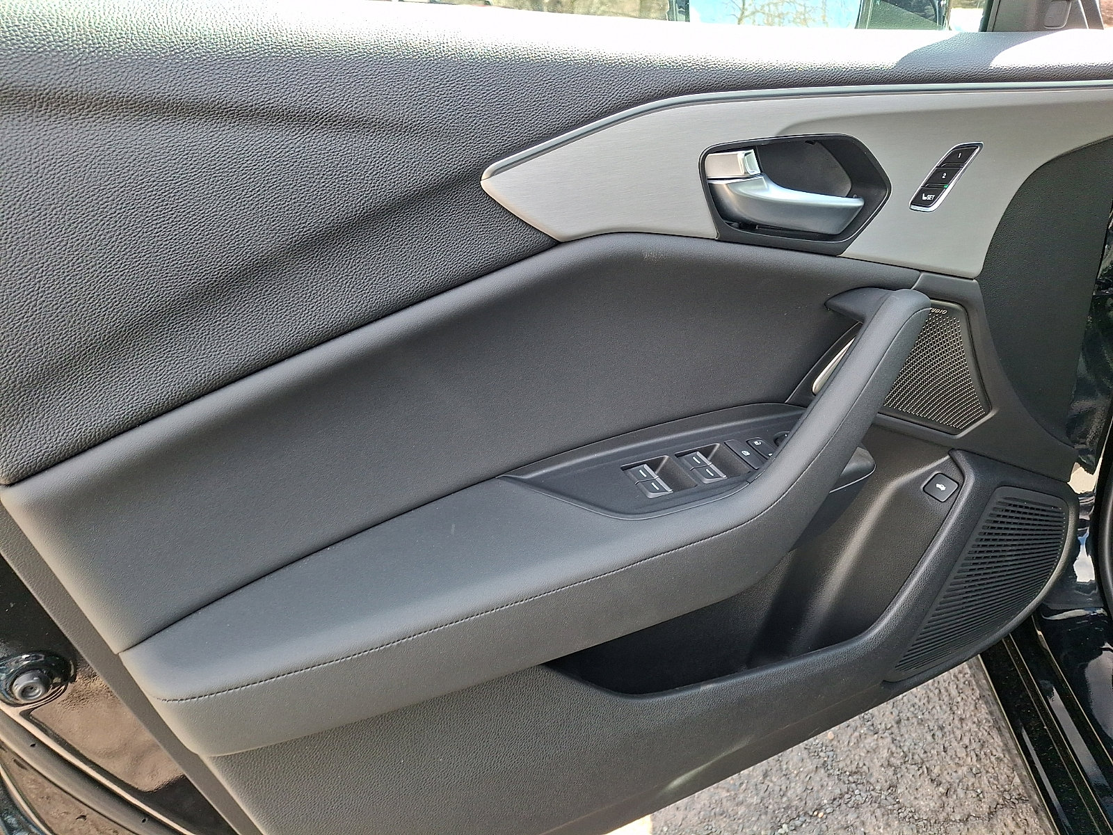 Certified 2025 Acura TLX w/ Technology Package image 12