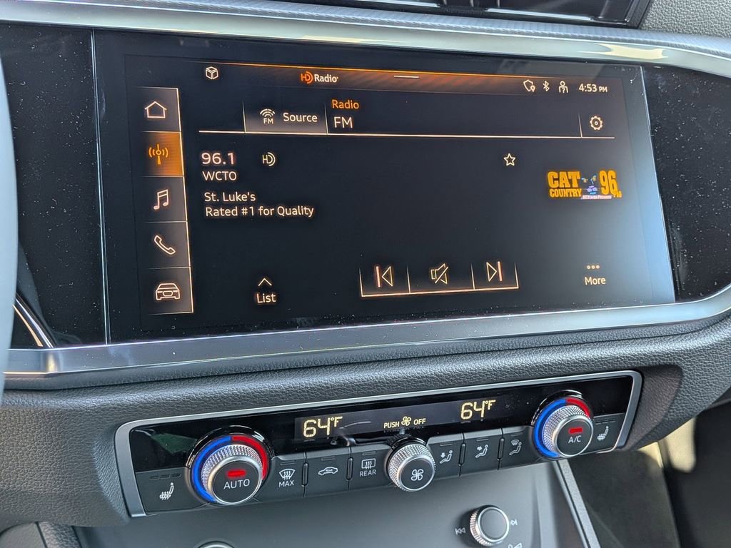 New 2025 Audi Q3 2.0T Premium image 9