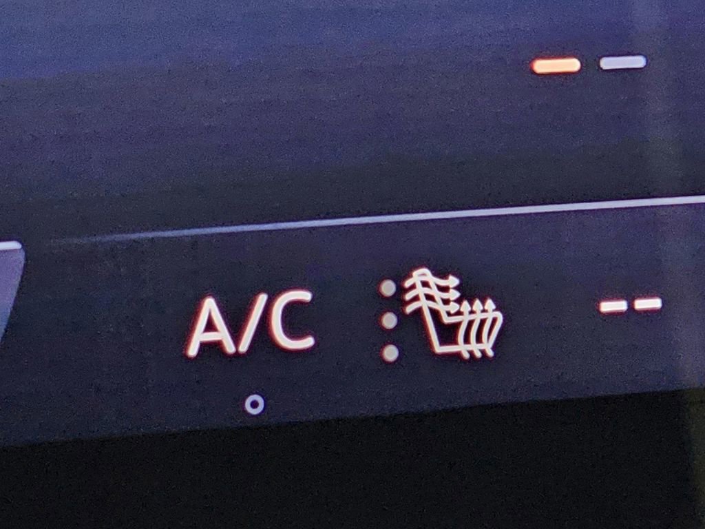 Used 2025 Buick Enclave Sport Touring FWD image 20