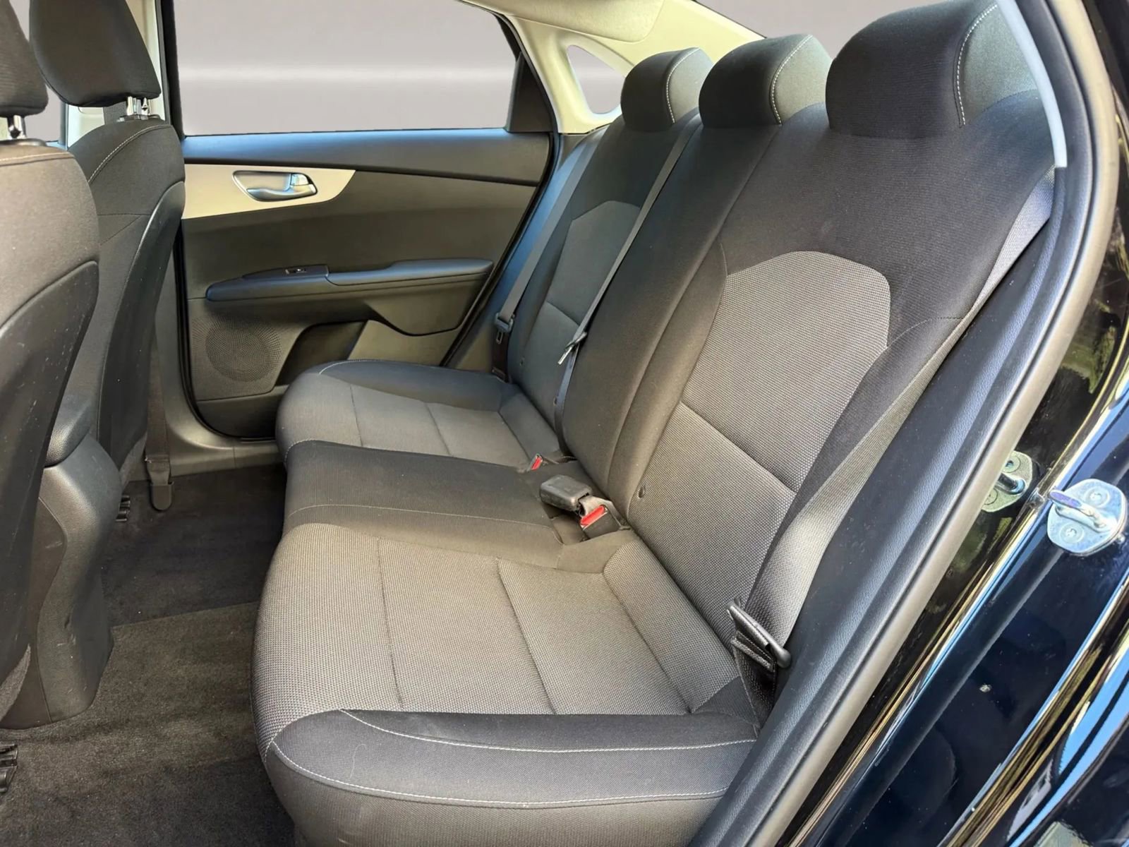 Used 2023 Kia Forte LXS image 12