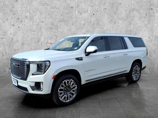 Used 2024 GMC Yukon XL Denali Ultimate image 1