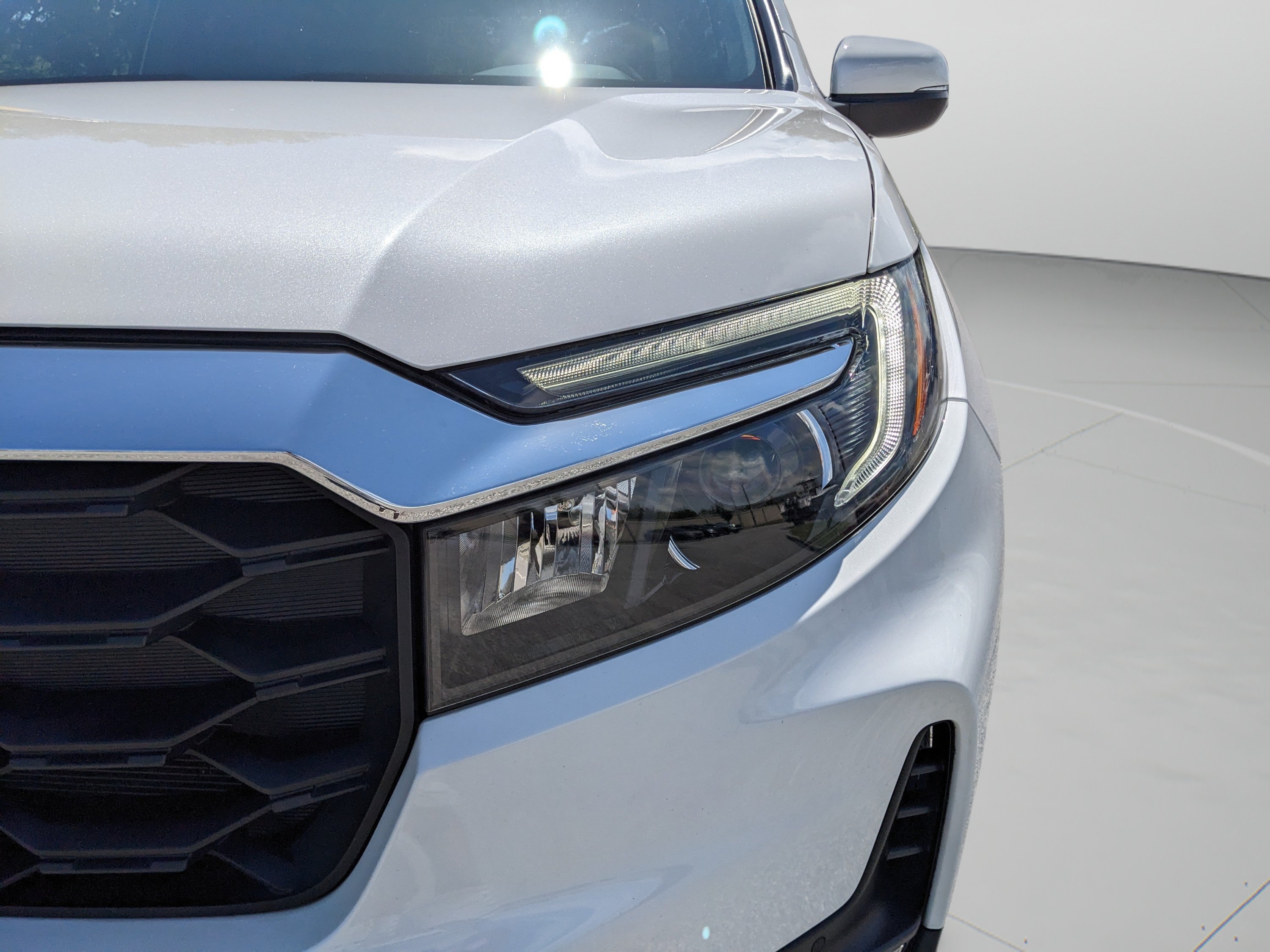 Used 2025 Honda Passport EX-L image 36