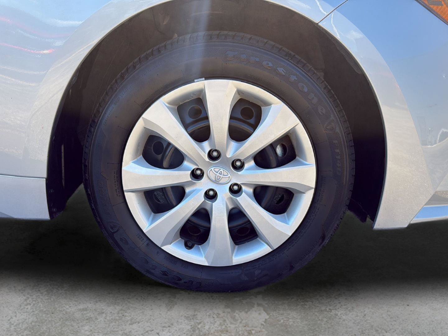 Used 2026 Toyota Corolla LE FWD image 24