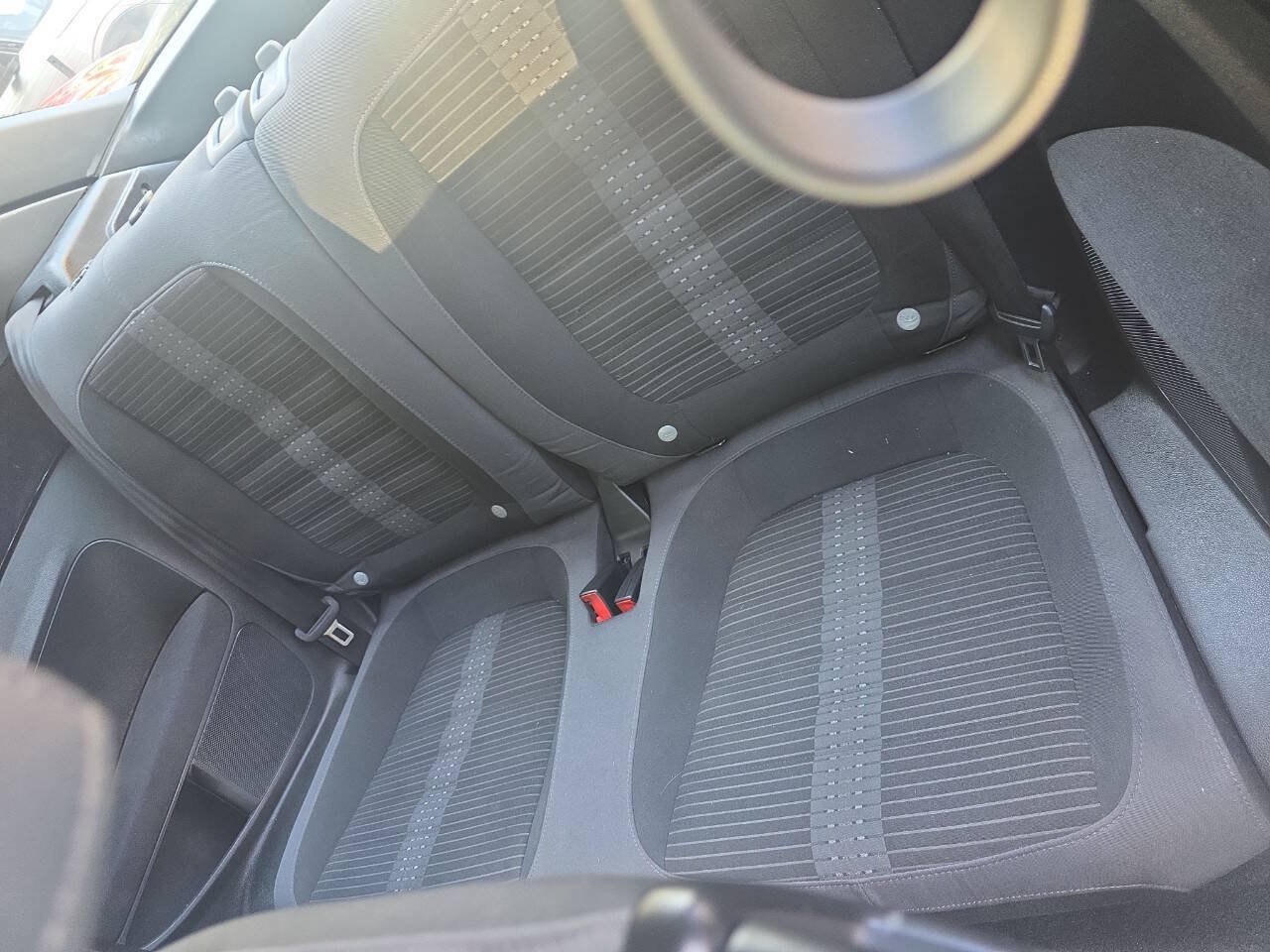 Used 2014 Volkswagen Beetle R-Line FWD image 11
