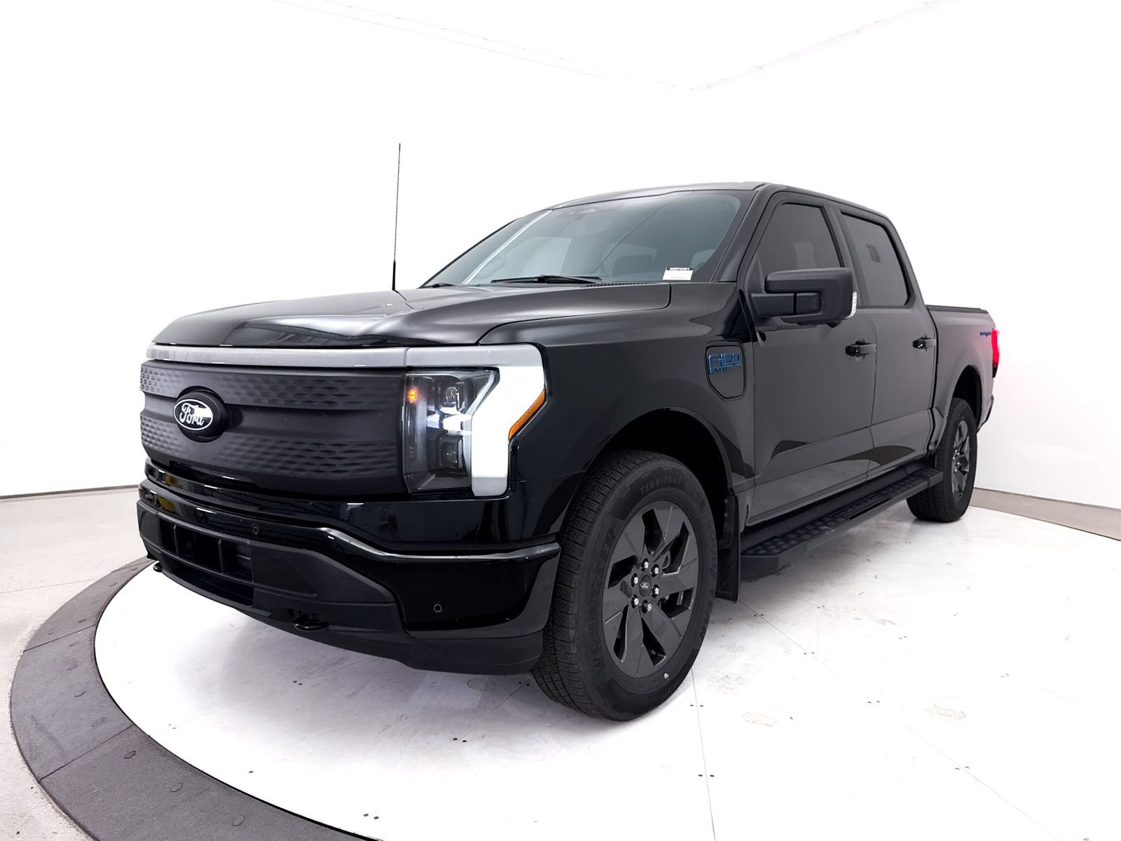 Used 2024 Ford F150 Lightning Flash AWD/4WD image 11
