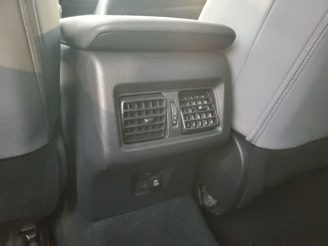 Used 2025 Toyota Camry XSE image 13