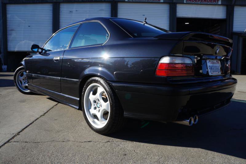 Used 1995 BMW M3 Coupe image 6