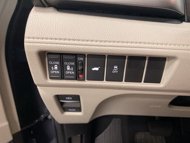 Certified 2025 Honda Odyssey EX-L image 18