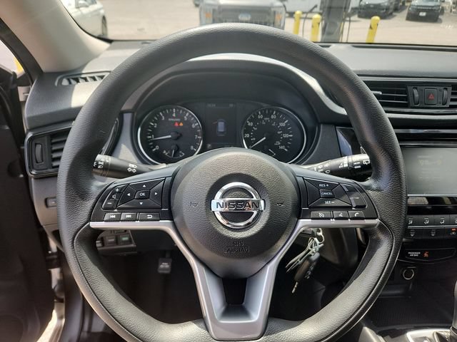 Used 2018 Nissan Rogue S AWD/4WD image 13