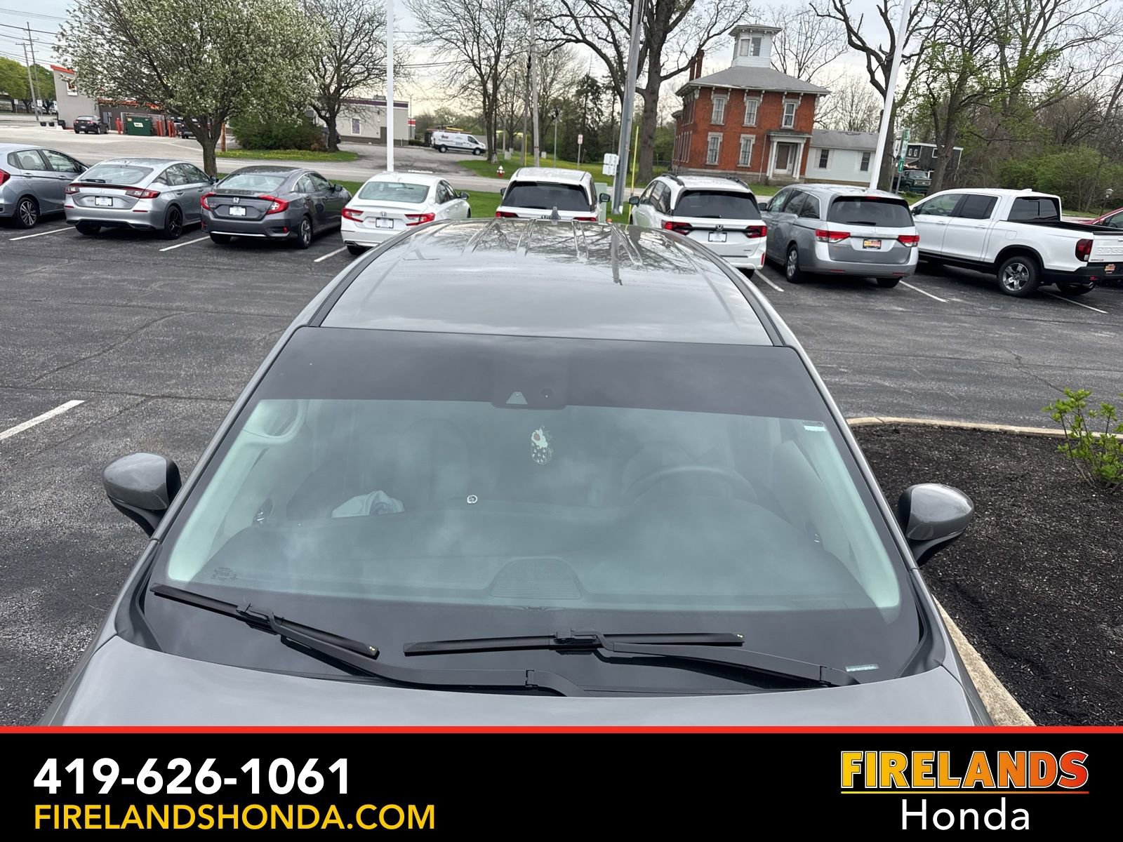 Used 2023 Chrysler Pacifica Touring-L image 11