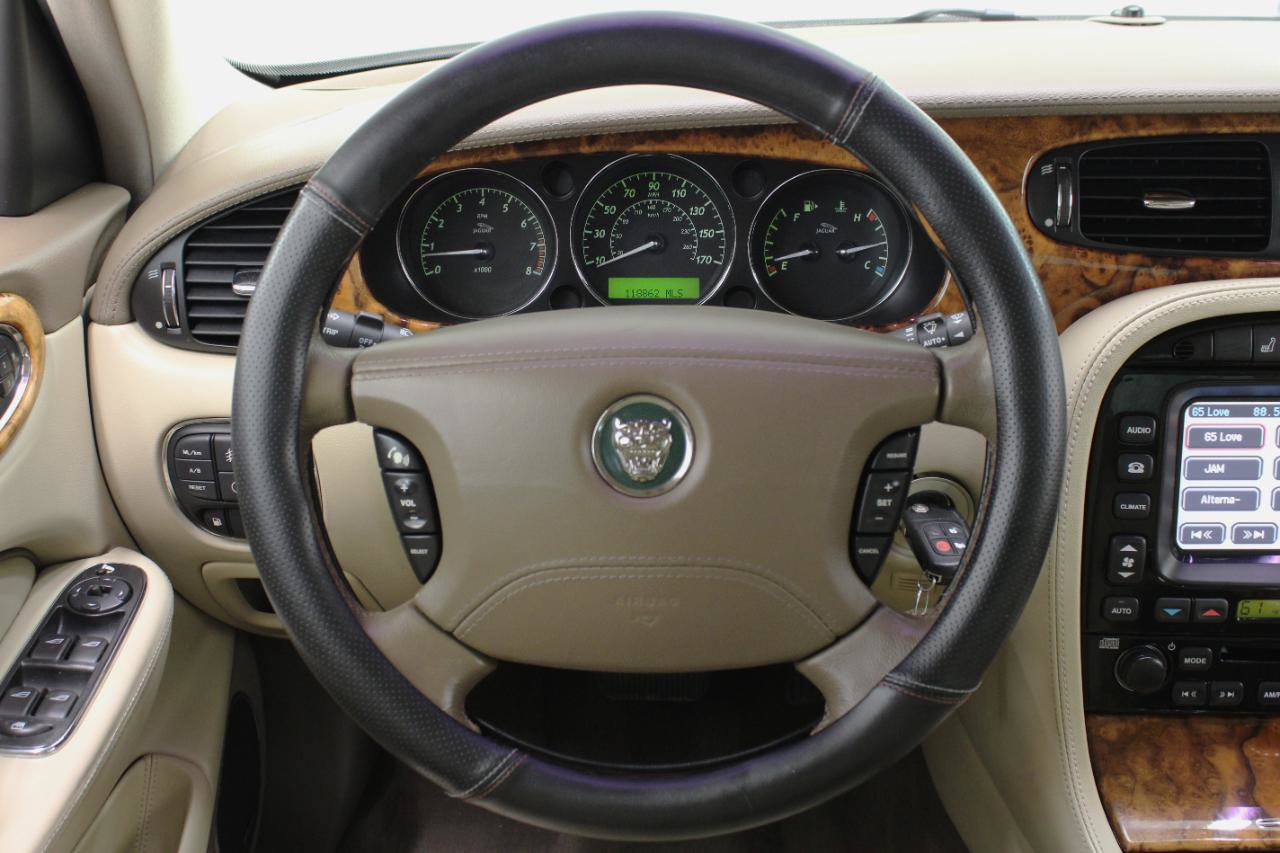 Used 2005 Jaguar XJ Vanden Plas RWD image 61