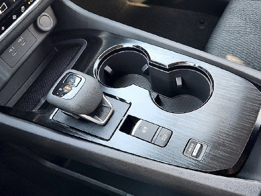 New 2026 Nissan Rogue SV FWD image 19