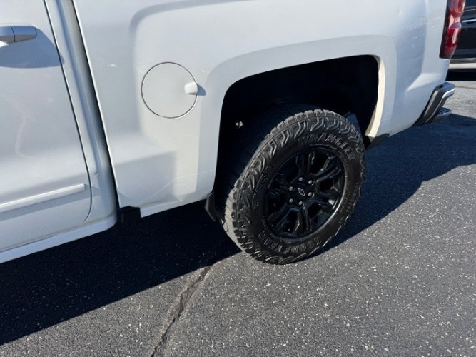 Used 2016 Chevrolet Silverado 1500 LT w/ All Star Edition AWD/4WD image 9