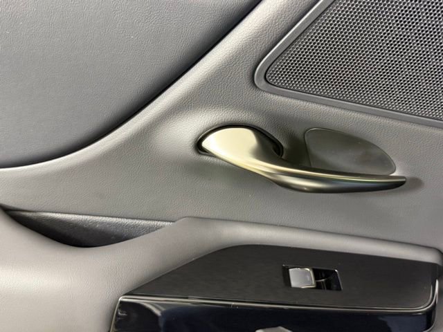 New 2025 Lexus ES 350 w/ Premium Package image 24