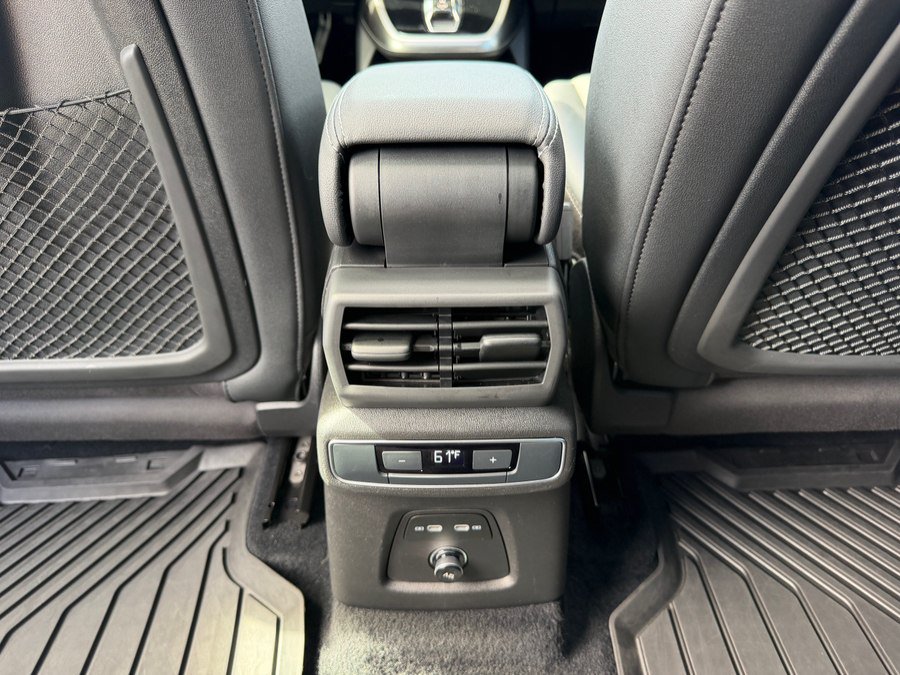 Used 2023 Audi Q4 e-tron Prestige AWD/4WD image 41
