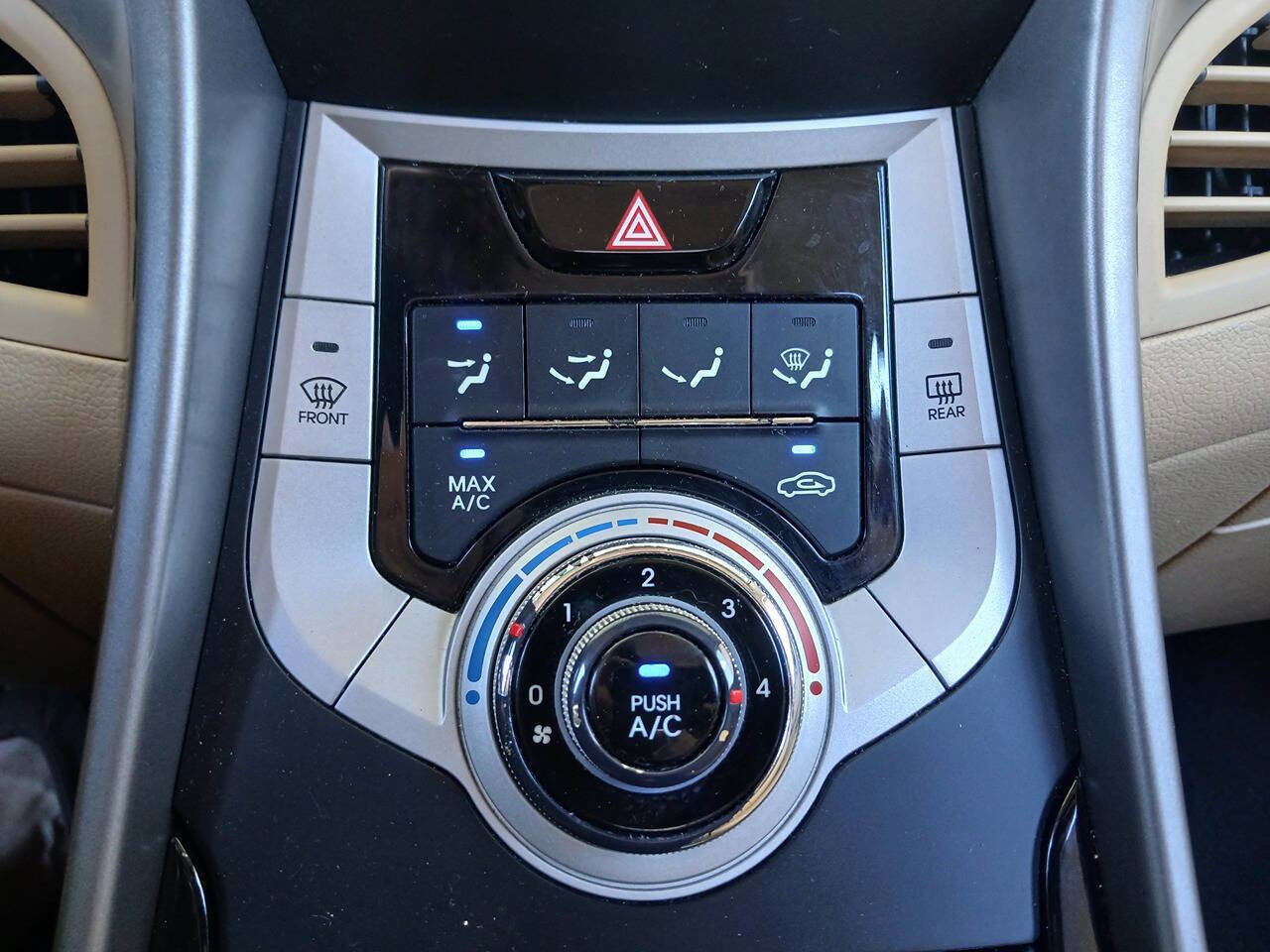Used 2012 Hyundai Elantra GLS w/ Comfort Pkg 2 FWD image 17