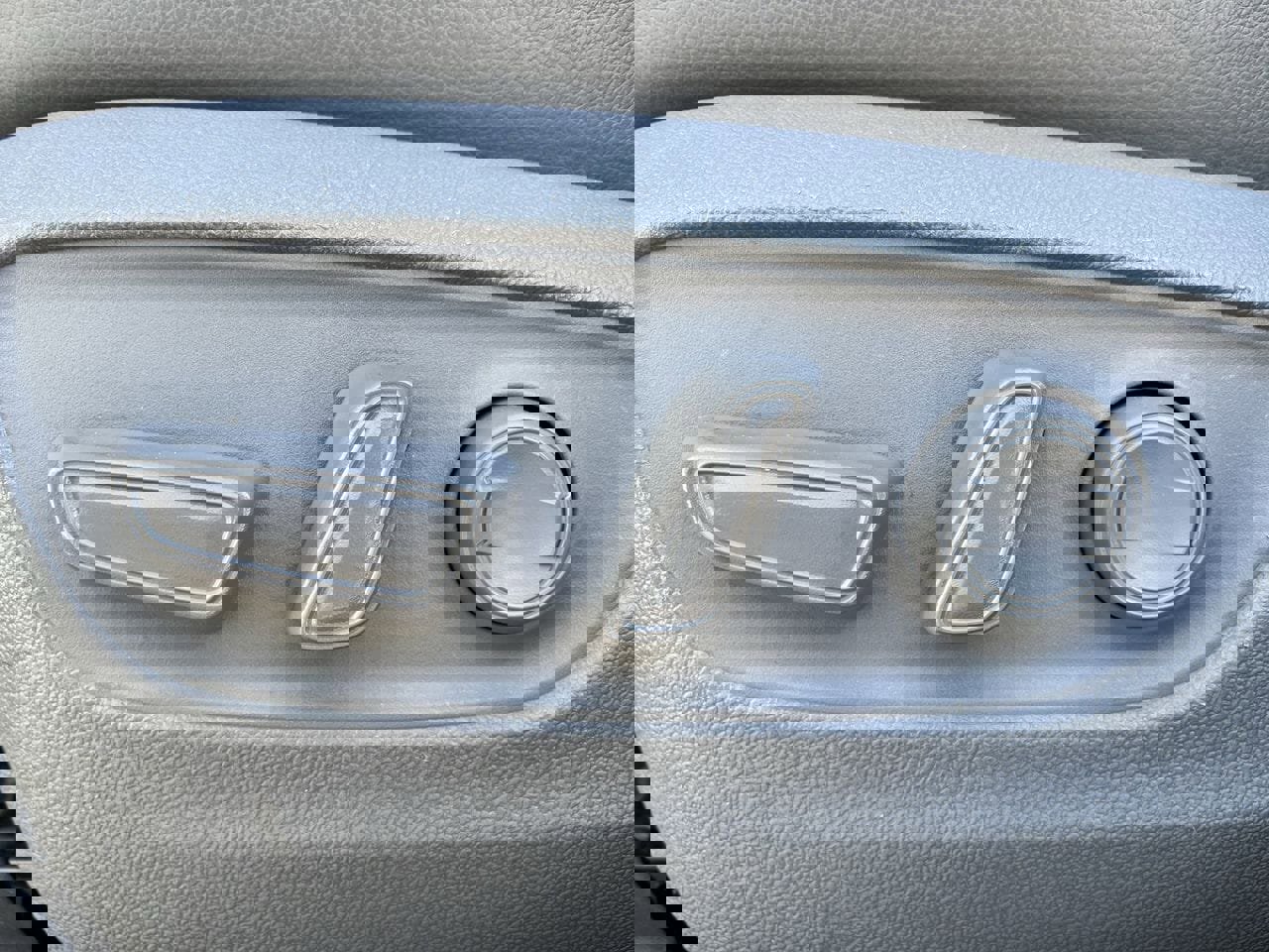 Used 2022 Toyota Highlander XLE image 24