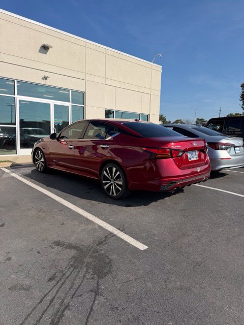 Used 2020 Nissan Altima 2.5 Platinum FWD image 4