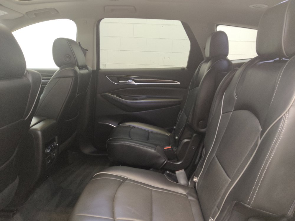 Used 2020 Buick Enclave Avenir w/ Avenir Technology Package FWD image 18