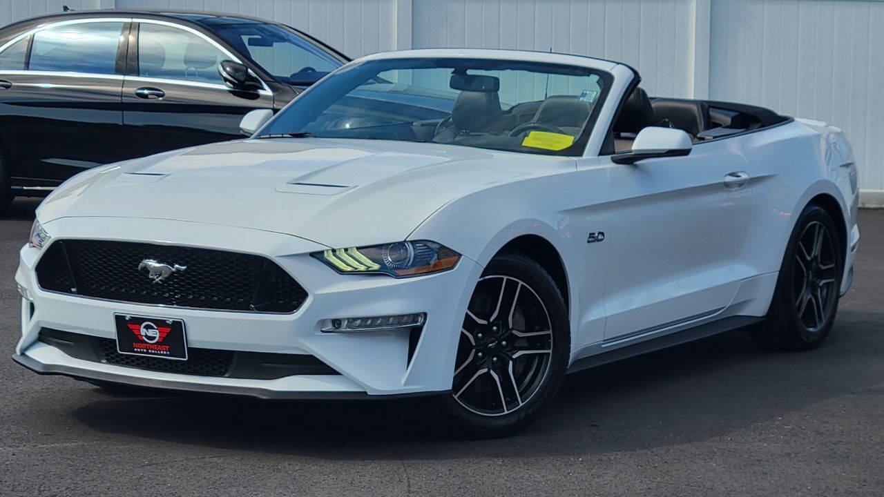 Used 2019 Ford Mustang GT Premium w/ Equipment Group 401A RWD image 2