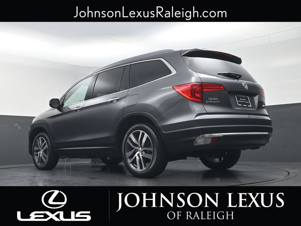 Used 2017 Honda Pilot Touring image 18