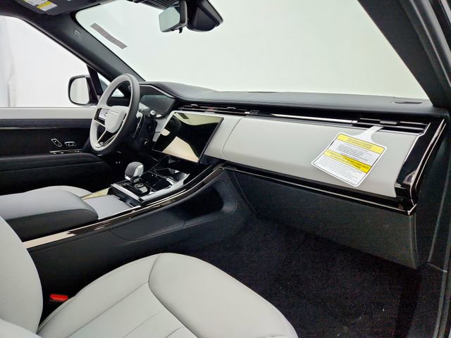 New 2026 Land Rover Range Rover Sport Dynamic SE image 13
