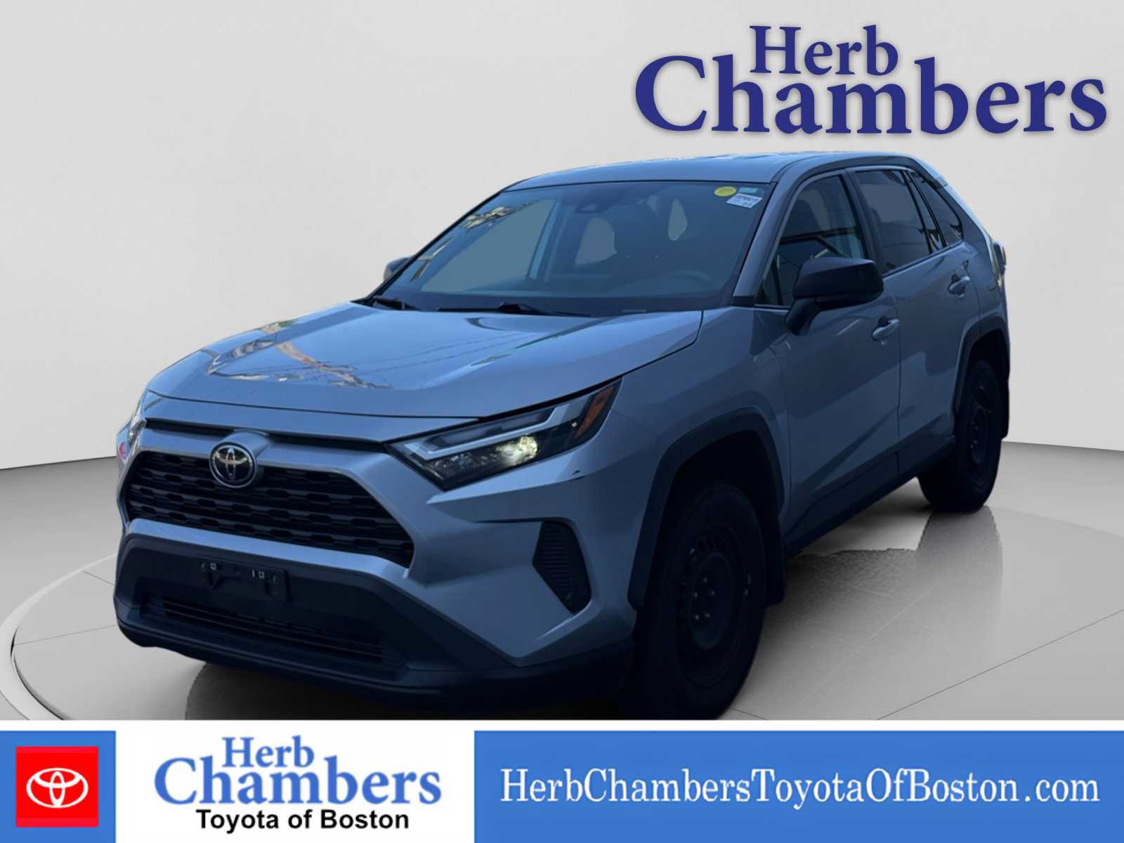 Used 2023 Toyota RAV4 LE AWD/4WD image 11